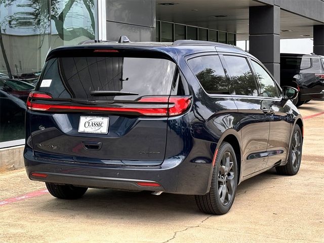 2024 Chrysler Pacifica Limited