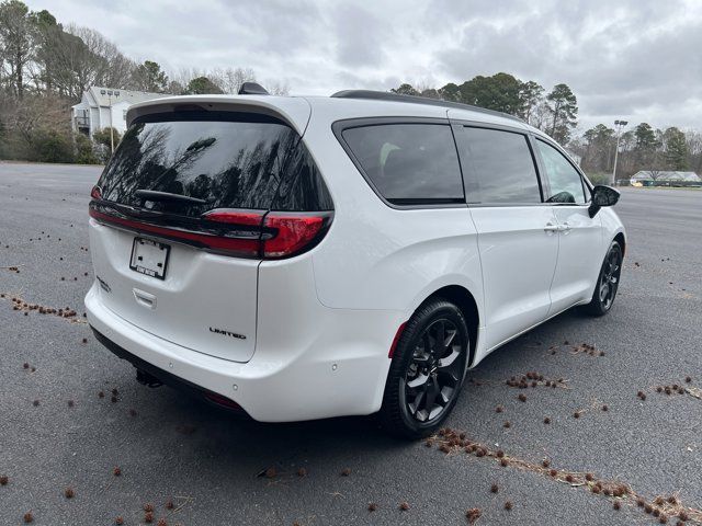 2024 Chrysler Pacifica Limited