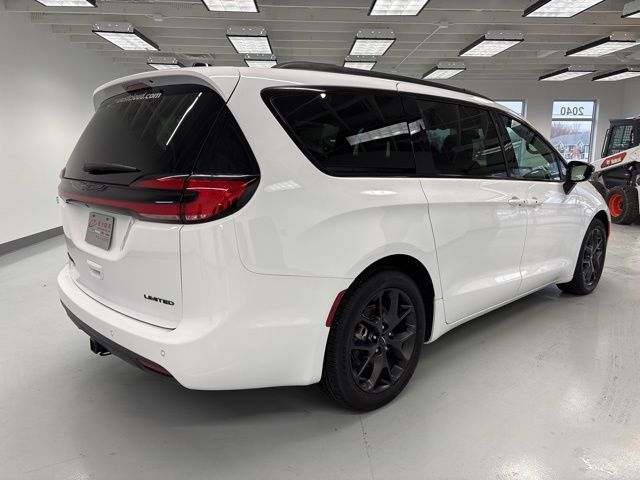 2024 Chrysler Pacifica Limited