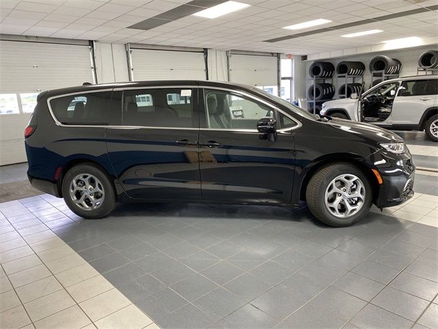 2024 Chrysler Pacifica Limited