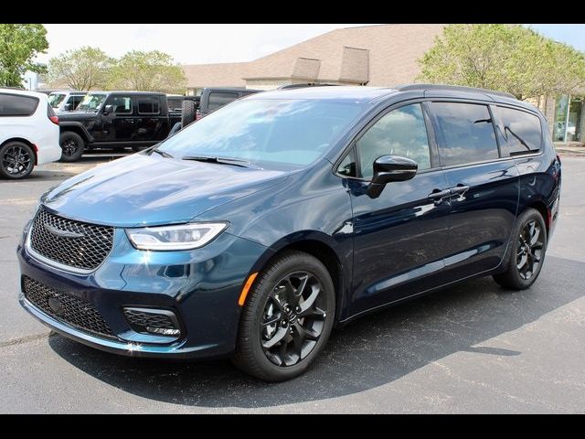 2024 Chrysler Pacifica Limited