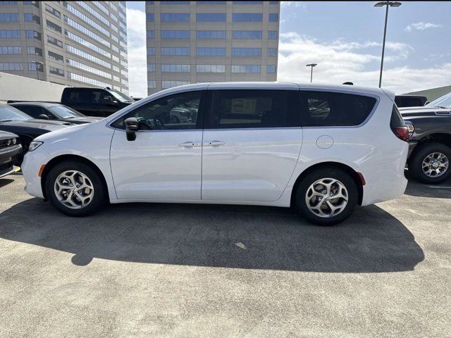 2024 Chrysler Pacifica Limited