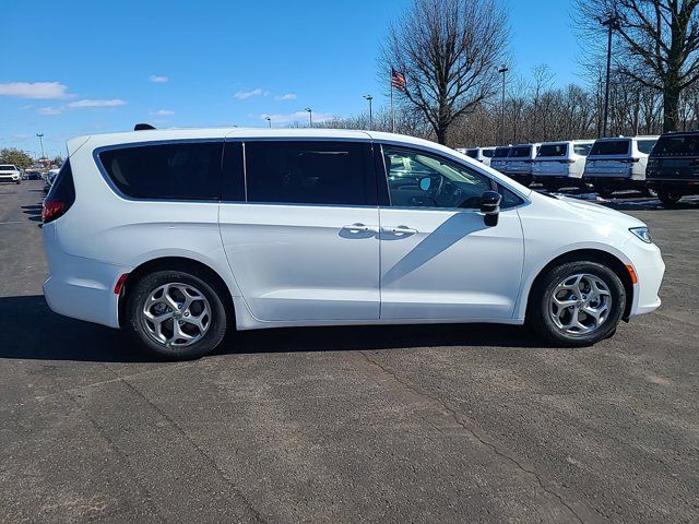 2024 Chrysler Pacifica Limited