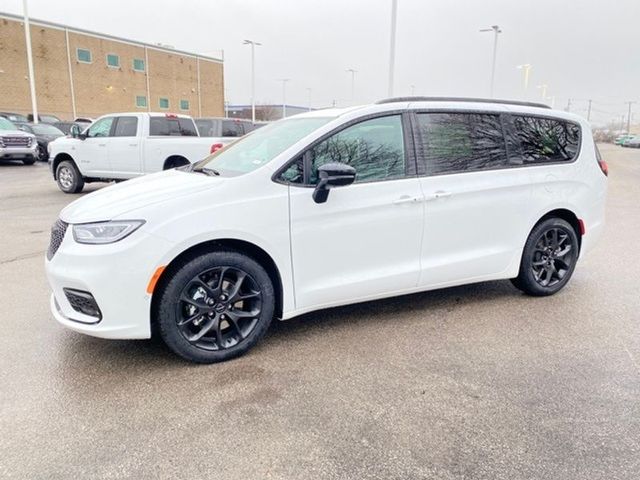 2024 Chrysler Pacifica Limited