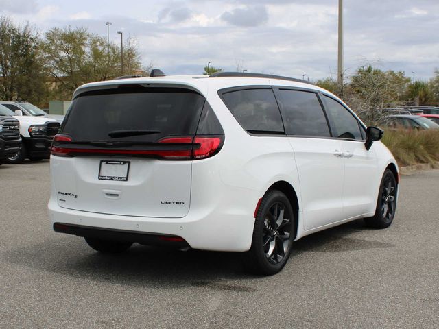 2024 Chrysler Pacifica Limited