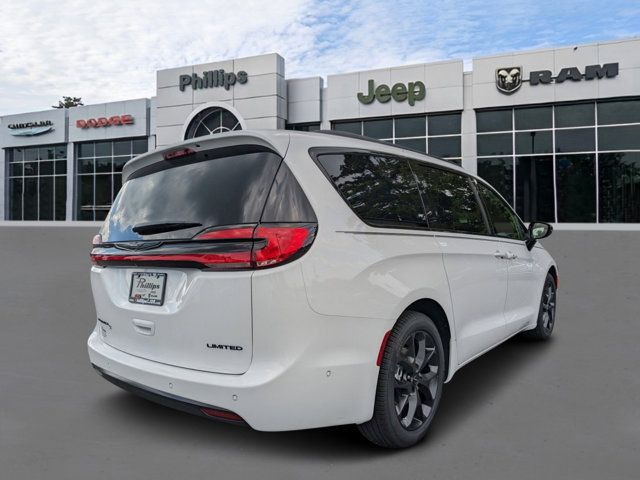 2024 Chrysler Pacifica Limited