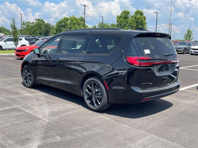 2024 Chrysler Pacifica Limited