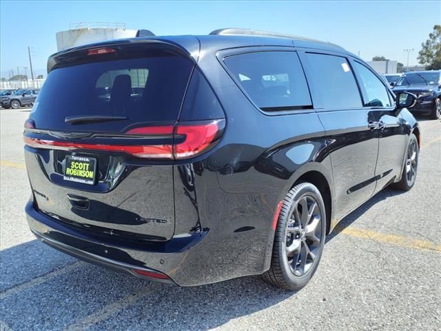 2024 Chrysler Pacifica Limited