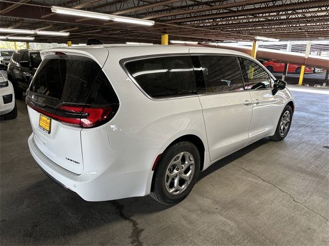 2024 Chrysler Pacifica Limited