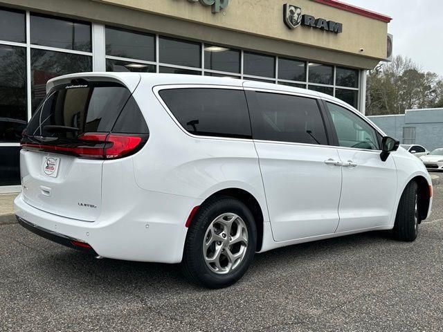 2024 Chrysler Pacifica Limited