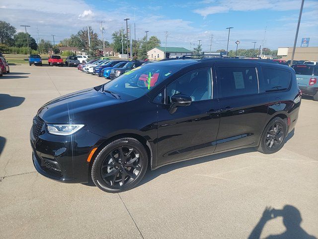 2024 Chrysler Pacifica Limited