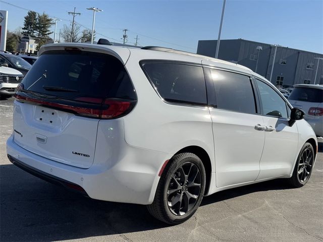 2024 Chrysler Pacifica Limited