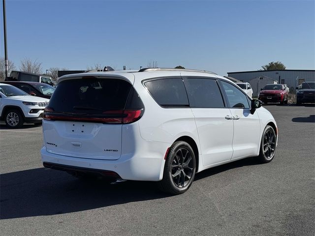 2024 Chrysler Pacifica Limited