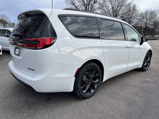 2024 Chrysler Pacifica Limited