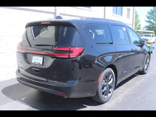 2024 Chrysler Pacifica Limited