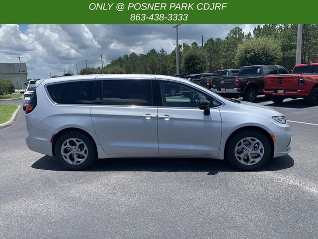 2024 Chrysler Pacifica Limited