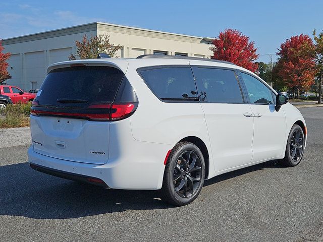 2024 Chrysler Pacifica Limited