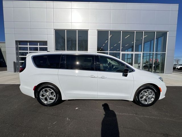 2024 Chrysler Pacifica Limited