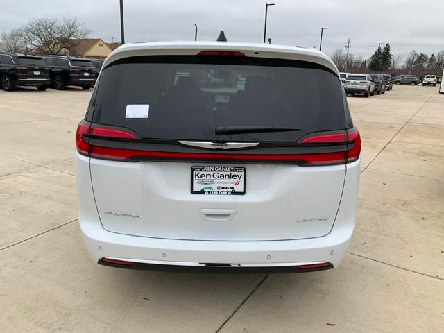 2024 Chrysler Pacifica Limited