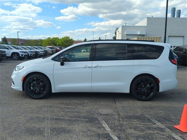 2024 Chrysler Pacifica Limited