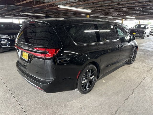 2024 Chrysler Pacifica Limited