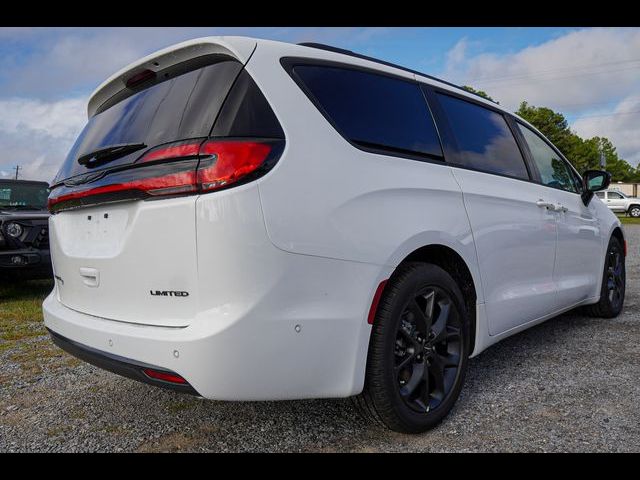 2024 Chrysler Pacifica Limited