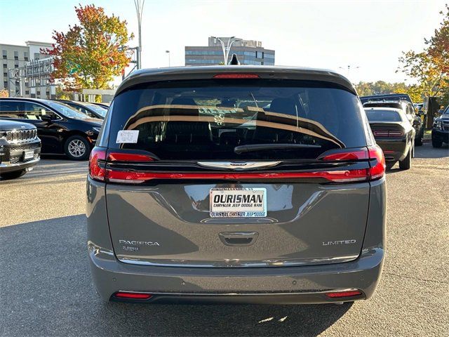 2024 Chrysler Pacifica Limited