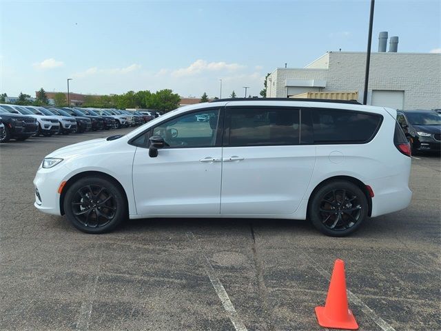 2024 Chrysler Pacifica Limited