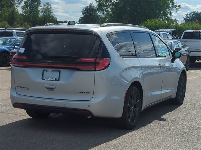 2024 Chrysler Pacifica Limited