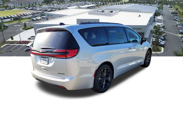 2024 Chrysler Pacifica Limited