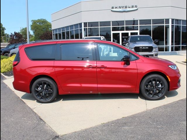 2024 Chrysler Pacifica Limited