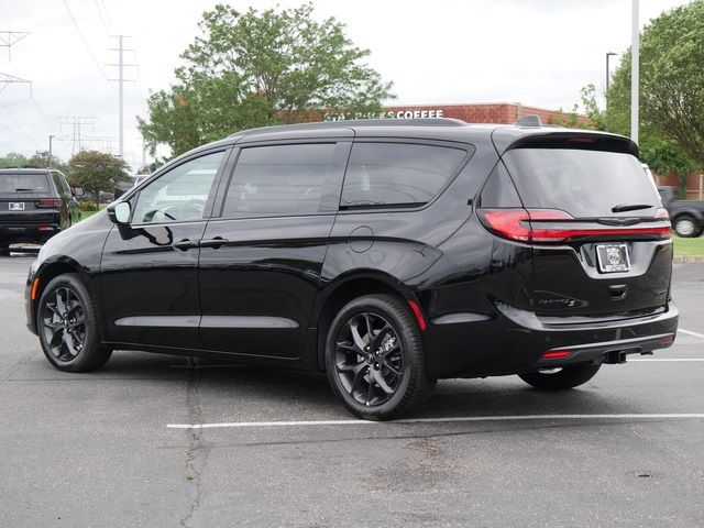 2024 Chrysler Pacifica Limited