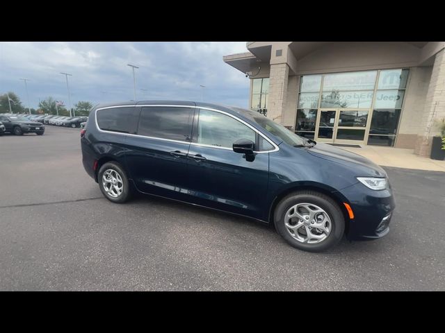 2024 Chrysler Pacifica Limited