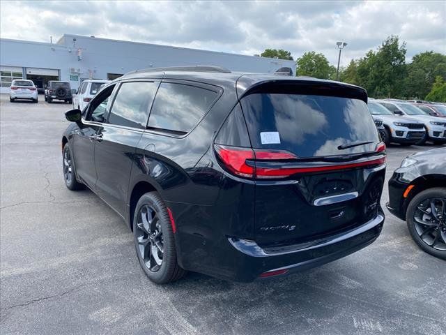 2024 Chrysler Pacifica Limited