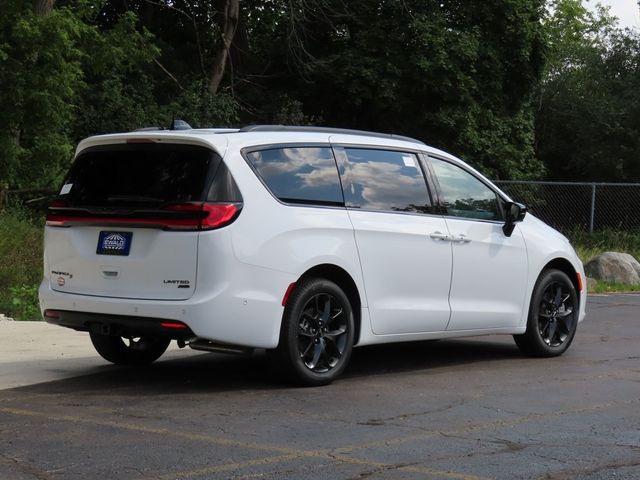 2024 Chrysler Pacifica Limited