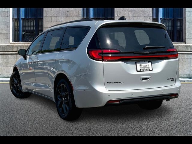 2024 Chrysler Pacifica Limited