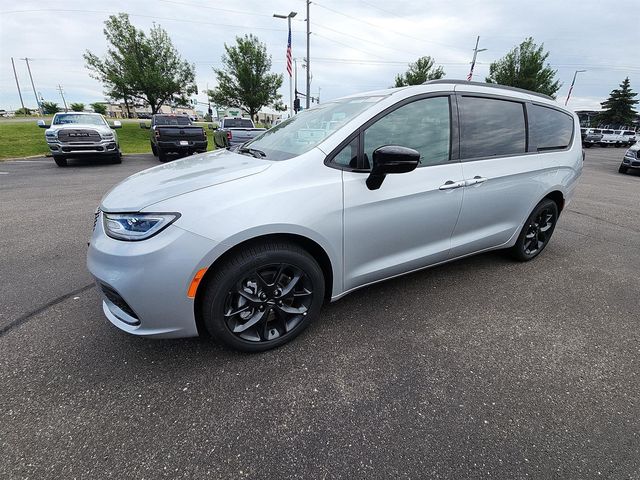 2024 Chrysler Pacifica Limited