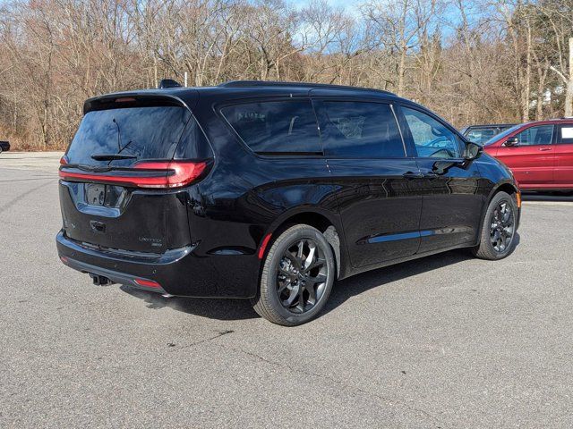 2024 Chrysler Pacifica Limited