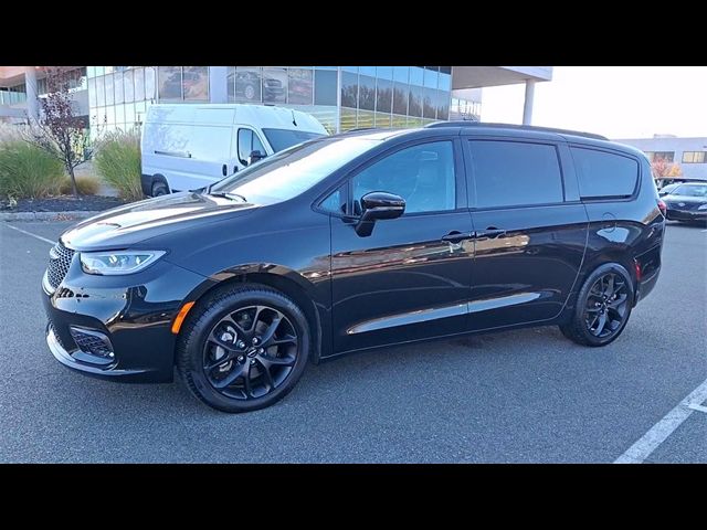 2024 Chrysler Pacifica Limited