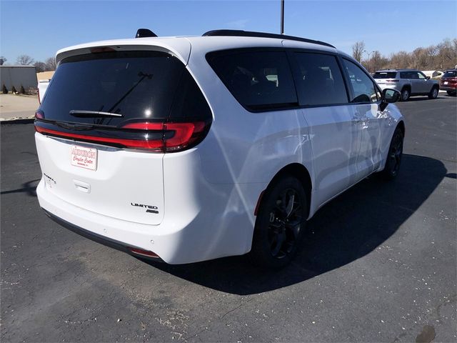 2024 Chrysler Pacifica Limited