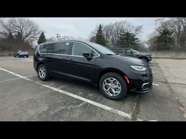 2024 Chrysler Pacifica Limited