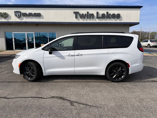 2024 Chrysler Pacifica Limited