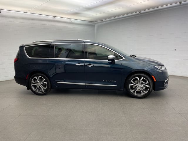 2024 Chrysler Pacifica Pinnacle