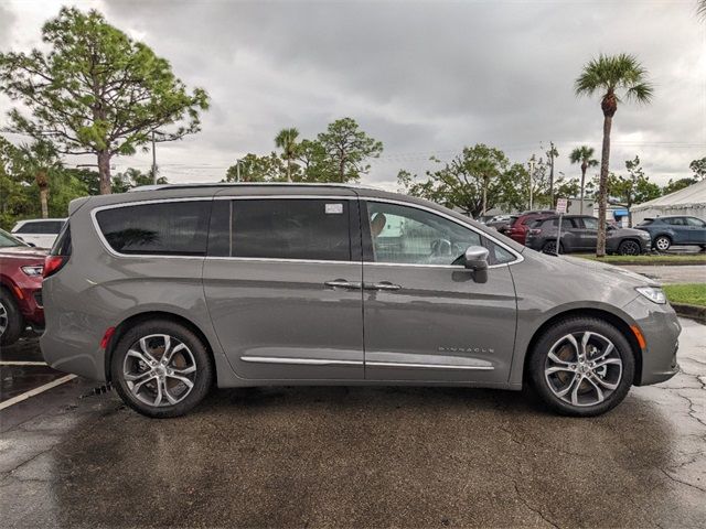 2024 Chrysler Pacifica Pinnacle