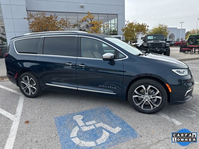 2024 Chrysler Pacifica Pinnacle