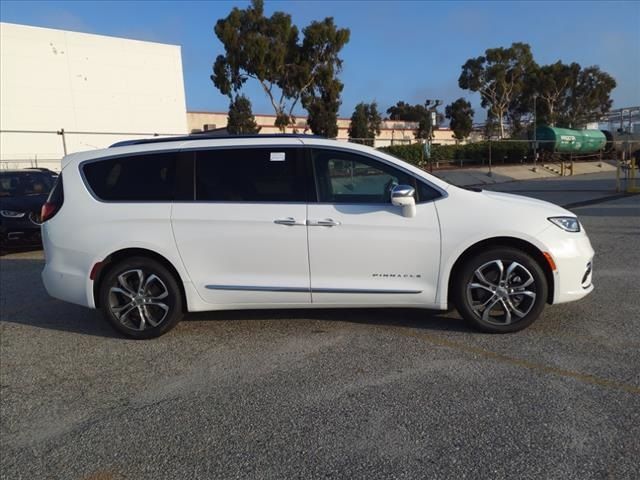 2024 Chrysler Pacifica Pinnacle