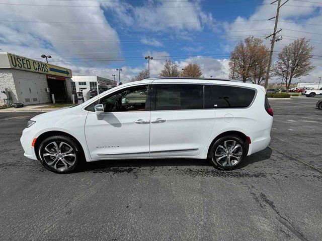 2024 Chrysler Pacifica Pinnacle