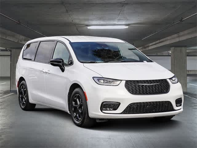 2024 Chrysler Pacifica Hybrid S Appearance Pkg