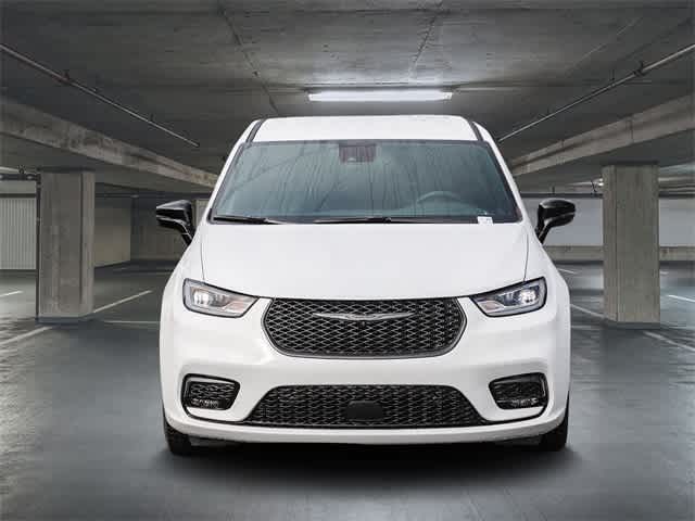 2024 Chrysler Pacifica Hybrid S Appearance Pkg