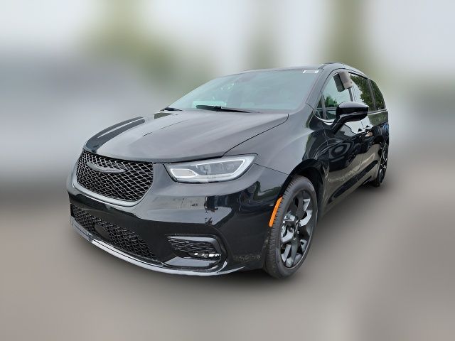 2024 Chrysler Pacifica Touring-L